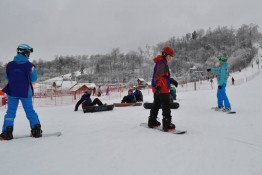 Bałtów Atrakcja Przedszkole snowboardowe Amigo Ski