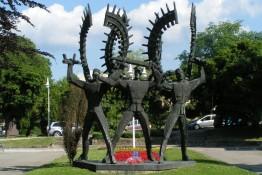 Krynica-Zdrój Atrakcja Pomnik Pomnik Obrońcom-Zwycięzcom 